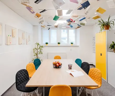 ComeStudy Language Hub